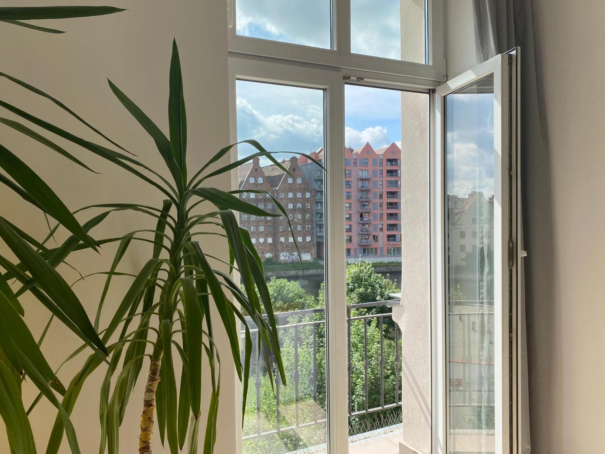 Hello Apartments Amazing River View 4 Bedrooms & Balcony Гданск Екстериор снимка
